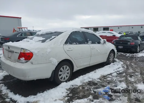 2005 Toyota Camry Le/Xle/Se z USA, uszkodzony, nr VIN 4T1BE32K65U006956